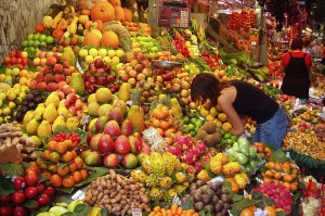 800px-Fruit_Stall_in_Barcelona